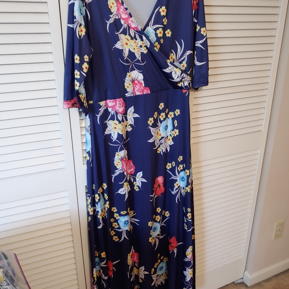 Navy Floral Print Maxi Dress